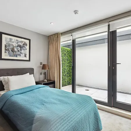 Buckingham Palace Residences By Aeria Daire *