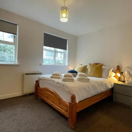Apartment Surrey Docks Se16 Near Canada Water N Easy Access Canary Wharf *