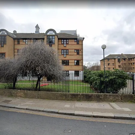 Apartment Surrey Docks Se16 Near Canada Water N Easy Access Canary Wharf London