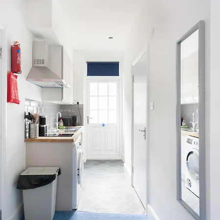 בית הארחה Camden House - Next To Camden Market And Station - Center לונדון