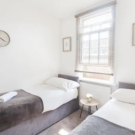 Camden House - Next To Camden Market And Station - Center Pensjonat Londyn