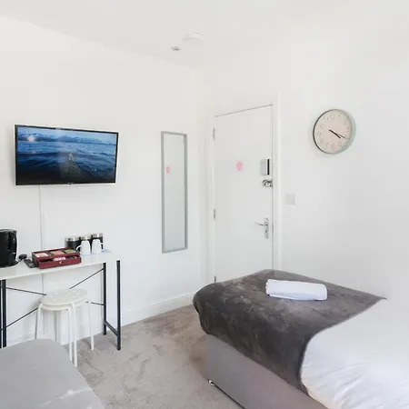 בית הארחה Camden House - Next To Camden Market And Station - Center