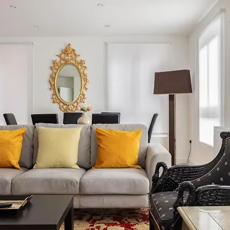 Kensington High Street Apartment