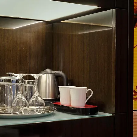 Park Plaza Westminster Bridge Hotel Londra