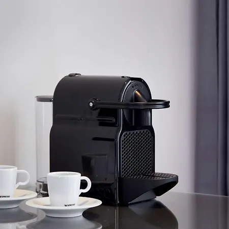 Park Plaza London, Park Royal Hotel 4*