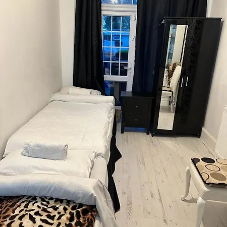 Happy Homestay London