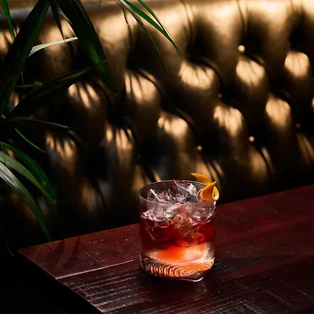The Knight Of Nottinghill Hotel *
