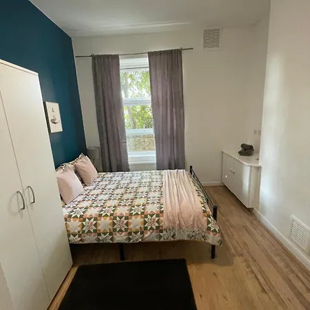 Contemporary Private Near Central *