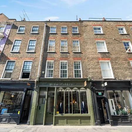 Beautiful One Bedroom In Soho Apartment *