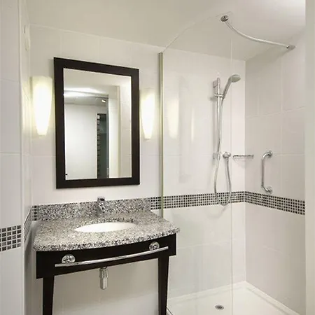 Szálloda Hampton By Hilton London 4*