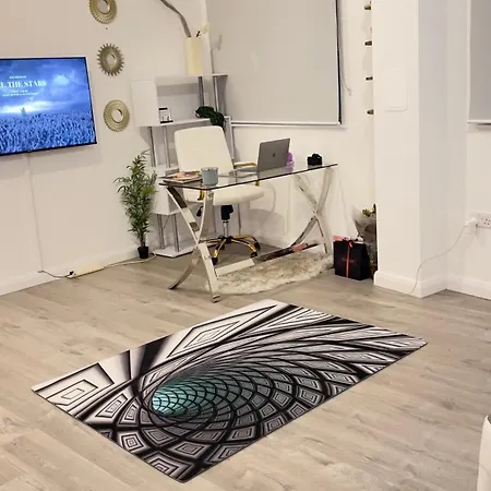 Nest * Goodmayes