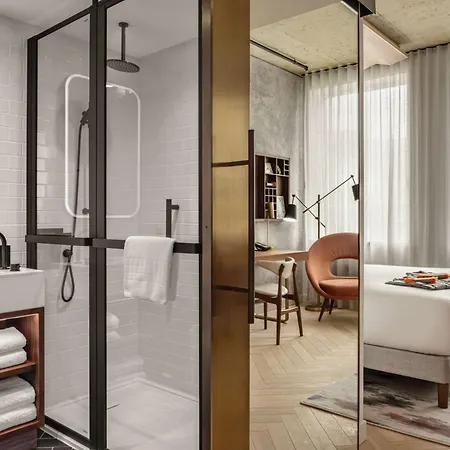 Hotel Canopy By Hilton 4*