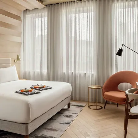 Canopy By Hilton 4*