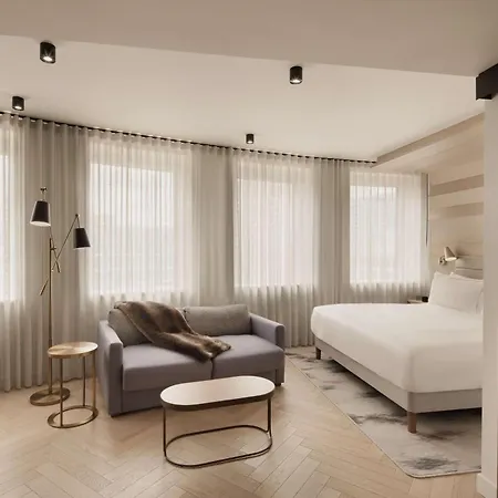 Canopy By Hilton 4*