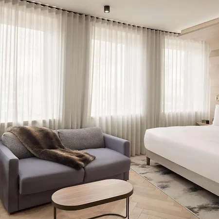 Canopy By Hilton 4* Londres