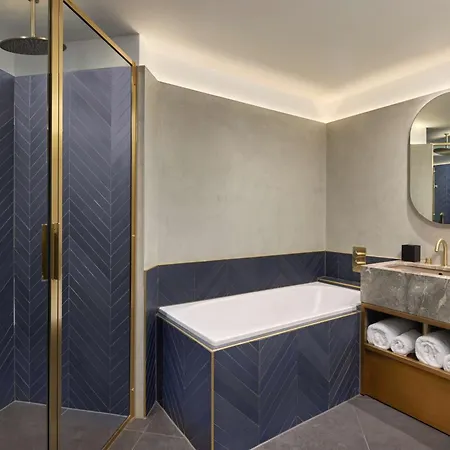 Hotel Canopy By Hilton 4*