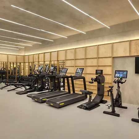 酒店 Canopy By Hilton 4*