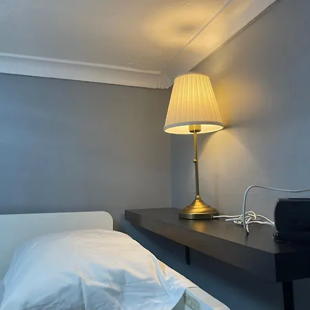 Walpole House Homestay London
