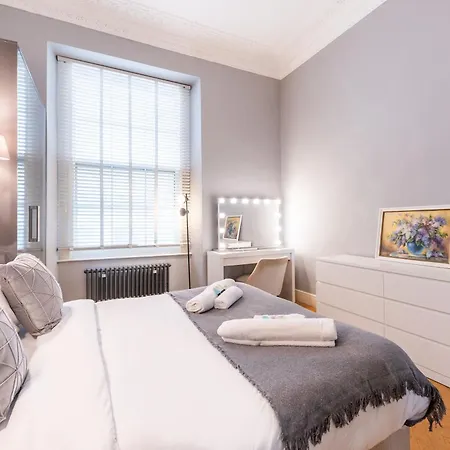 Luxury One Bedroom Flat In Westbourne Terrace