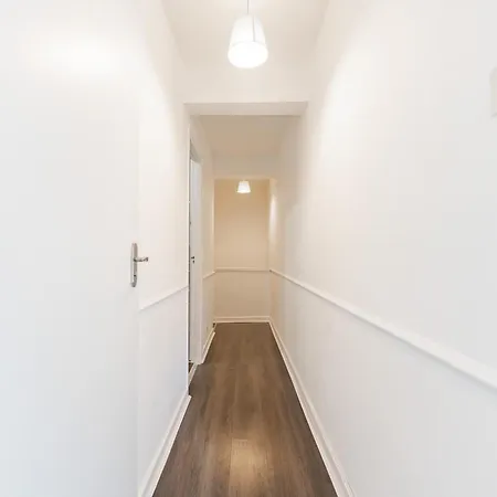 Apartamento Luxury 3 Bedroom Flat With Balcony In Westbourne Park