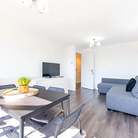 Luxury 3 Bedroom Flat With Balcony In Westbourne Park Apartamento Londres