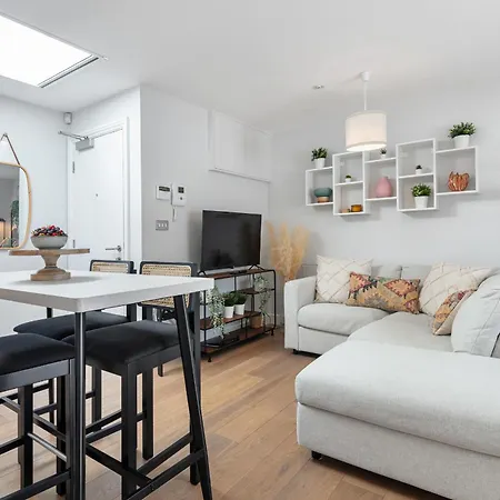 Notting Hill Collection