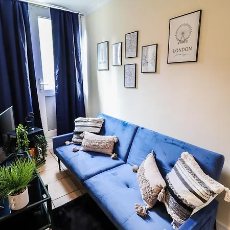 Cosy Property Right By Warren Street Station! Free Wifi! Apartment *