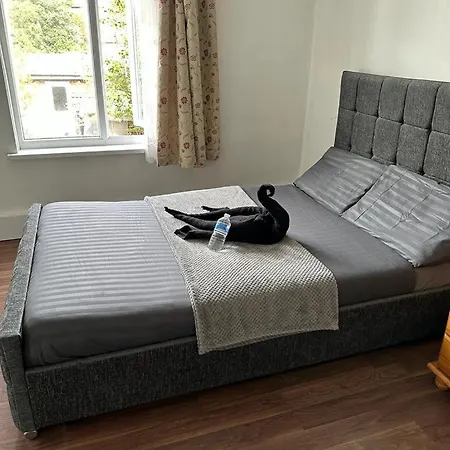 Homestay Affordable Private In Wembley London