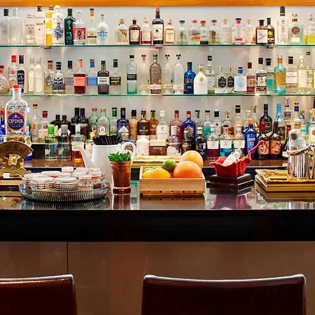 Marriott Canary Wharf 호텔 5*