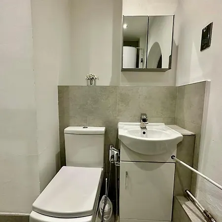 Homestay 2 Minutes From Hyde Park, Private F *