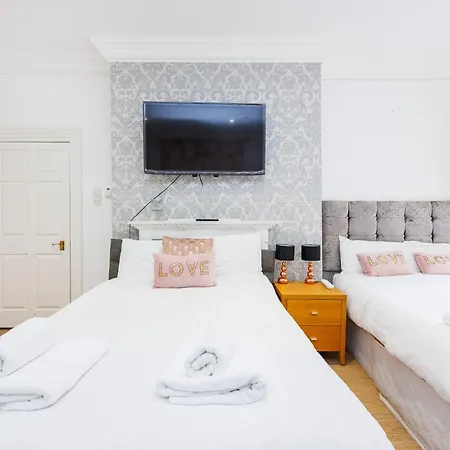 Aparthotel Mansion House With Spacious Close To Excel And Canarywharf