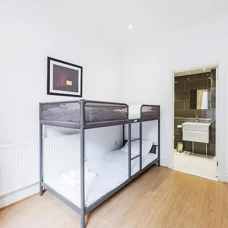 Mansion House With Spacious Close To Excel And Canarywharf *
