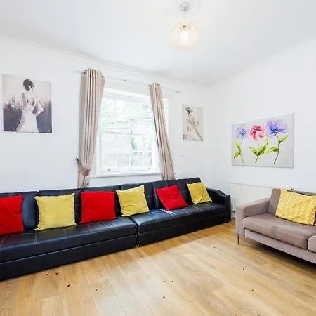 Aparthotel Mansion House With Spacious Close To Excel And Canarywharf