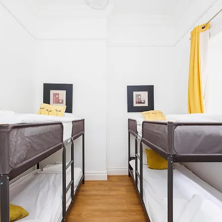 Mansion House With Spacious Close To Excel And Canarywharf Aparthotel *