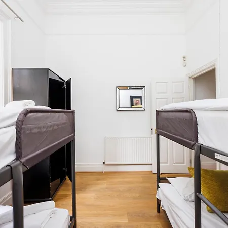 Aparthotel Mansion House With Spacious Close To Excel And Canarywharf