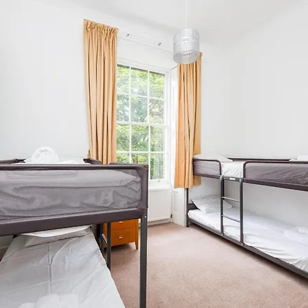 Mansion House With Spacious Close To Excel And Canarywharf Aparthotel