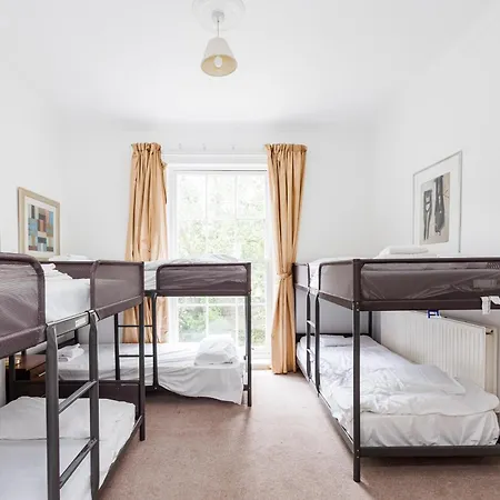 Mansion House With Spacious Close To Excel And Canarywharf *