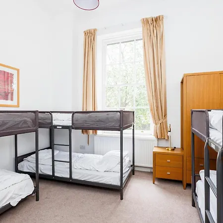 Mansion House With Spacious Close To Excel And Canarywharf *