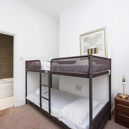 Aparthotel Mansion House With Spacious Close To Excel And Canarywharf