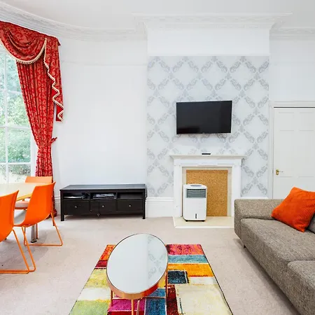 Mansion House With Spacious Close To Excel And Canarywharf *