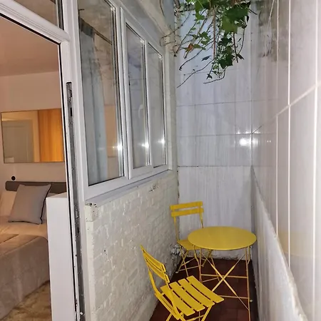 Apartment Stunning Hyde Park Home, Ground Floor Maisonette, Duplex, Near Tube Metro Stations *