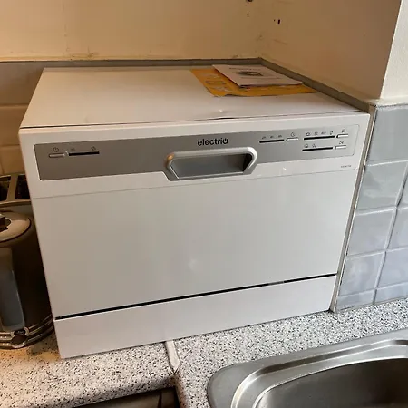Surrey Docks Se16 Near Canada Water N Easy Access Canary Wharf Apartment London