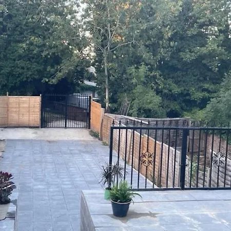 5 Bed 5mins From Wembley Stadium