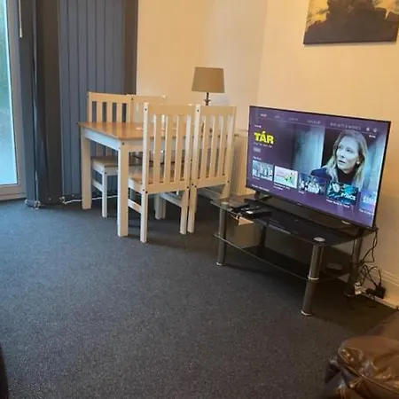 5 Bed 5mins From Wembley Stadium * Londres