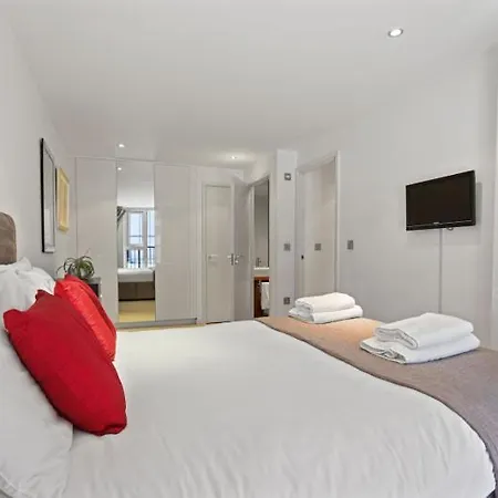 Cubo Farringdon London
