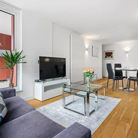 Cubo Farringdon London