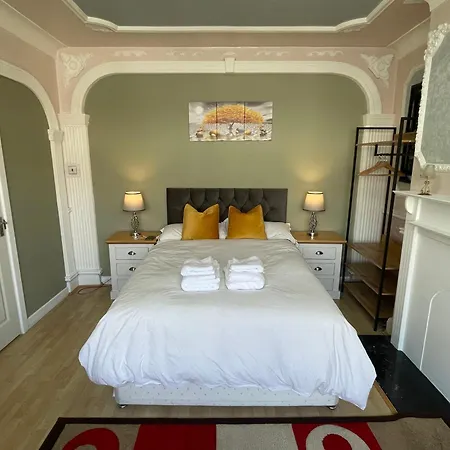 Walpole House