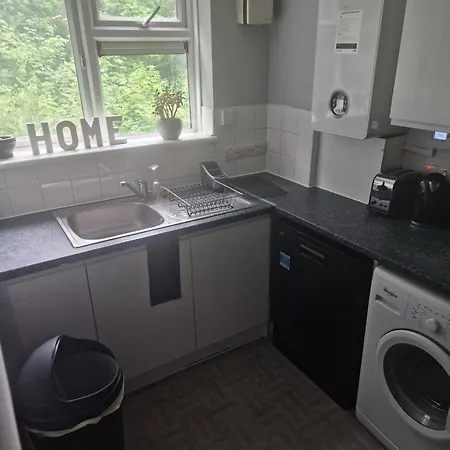 Immaculate 1-bed In *