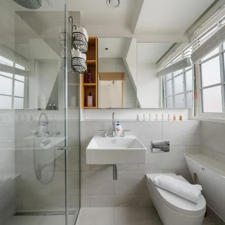 Elegant 3-bedroom Penthouse In Marble Arch 70 Apartment *
