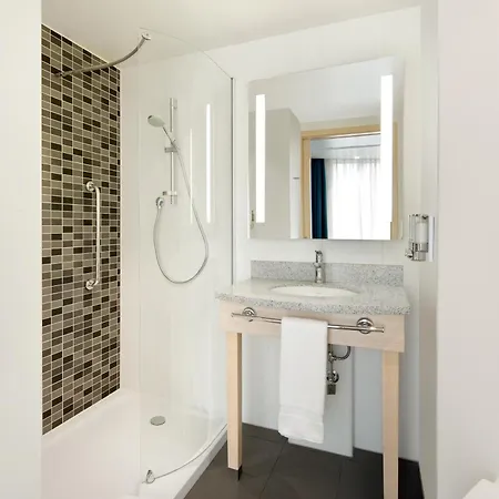 Hotell Hampton By Hilton Docklands